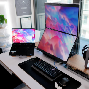 Stacked Monitors